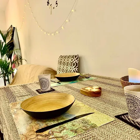 Private Bedroom With Balcony In A Shared At The Bay Of Bed & Breakfast Xlendi